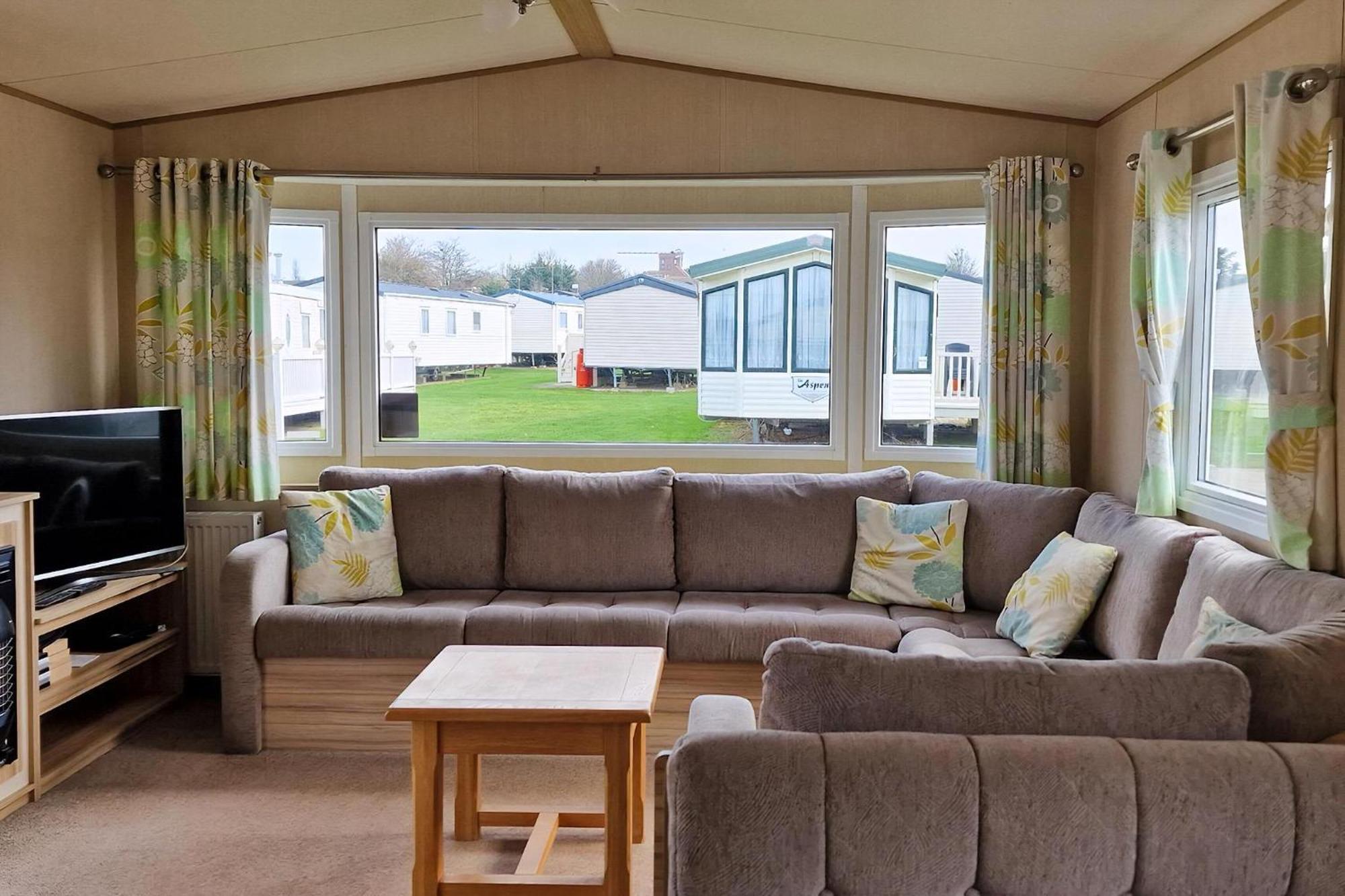 8 Berth Caravan For Hire At Manor Park Near To A Great Beach Ref 23041C 亨斯坦顿 外观 照片
