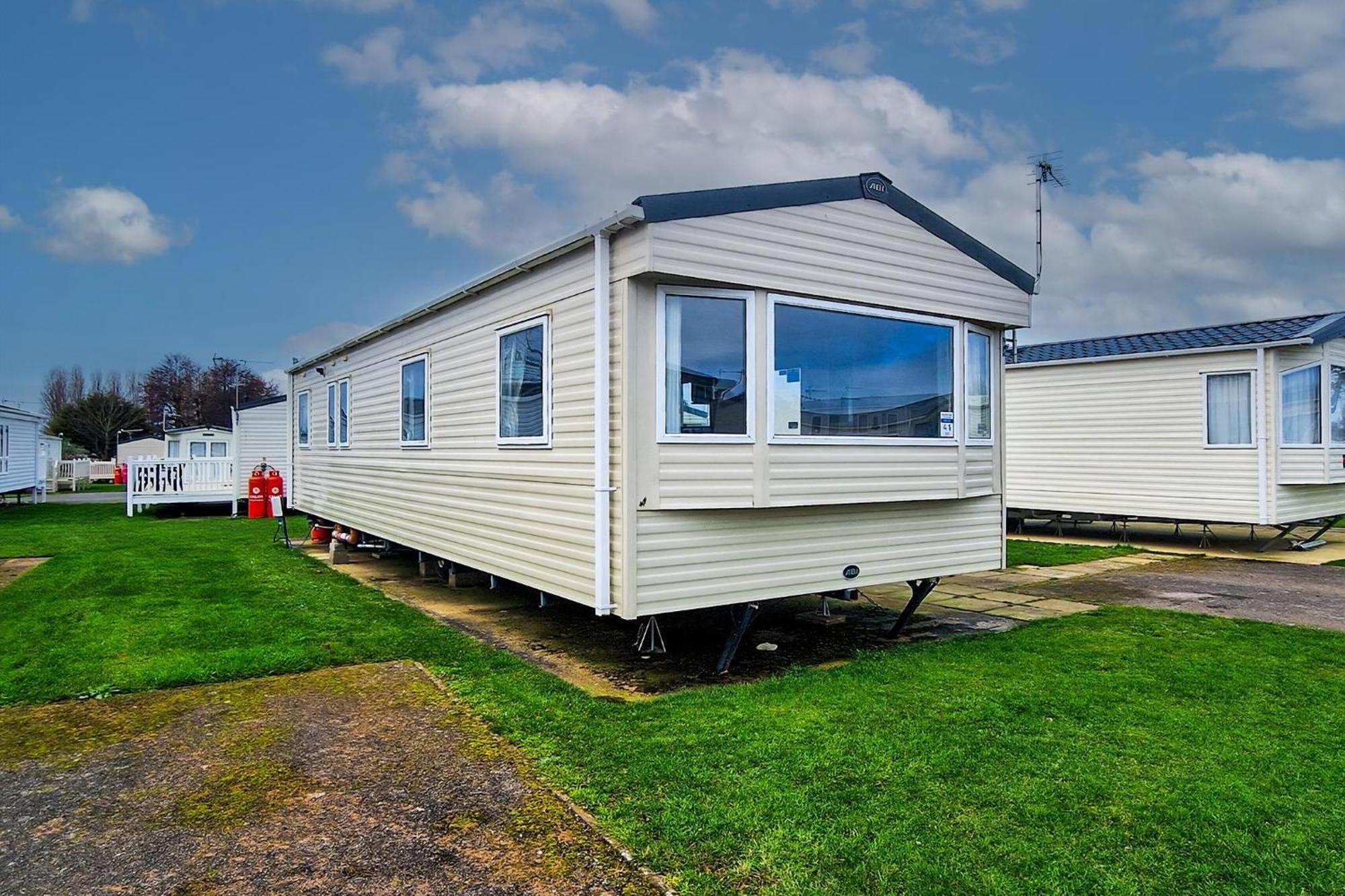 8 Berth Caravan For Hire At Manor Park Near To A Great Beach Ref 23041C 亨斯坦顿 外观 照片